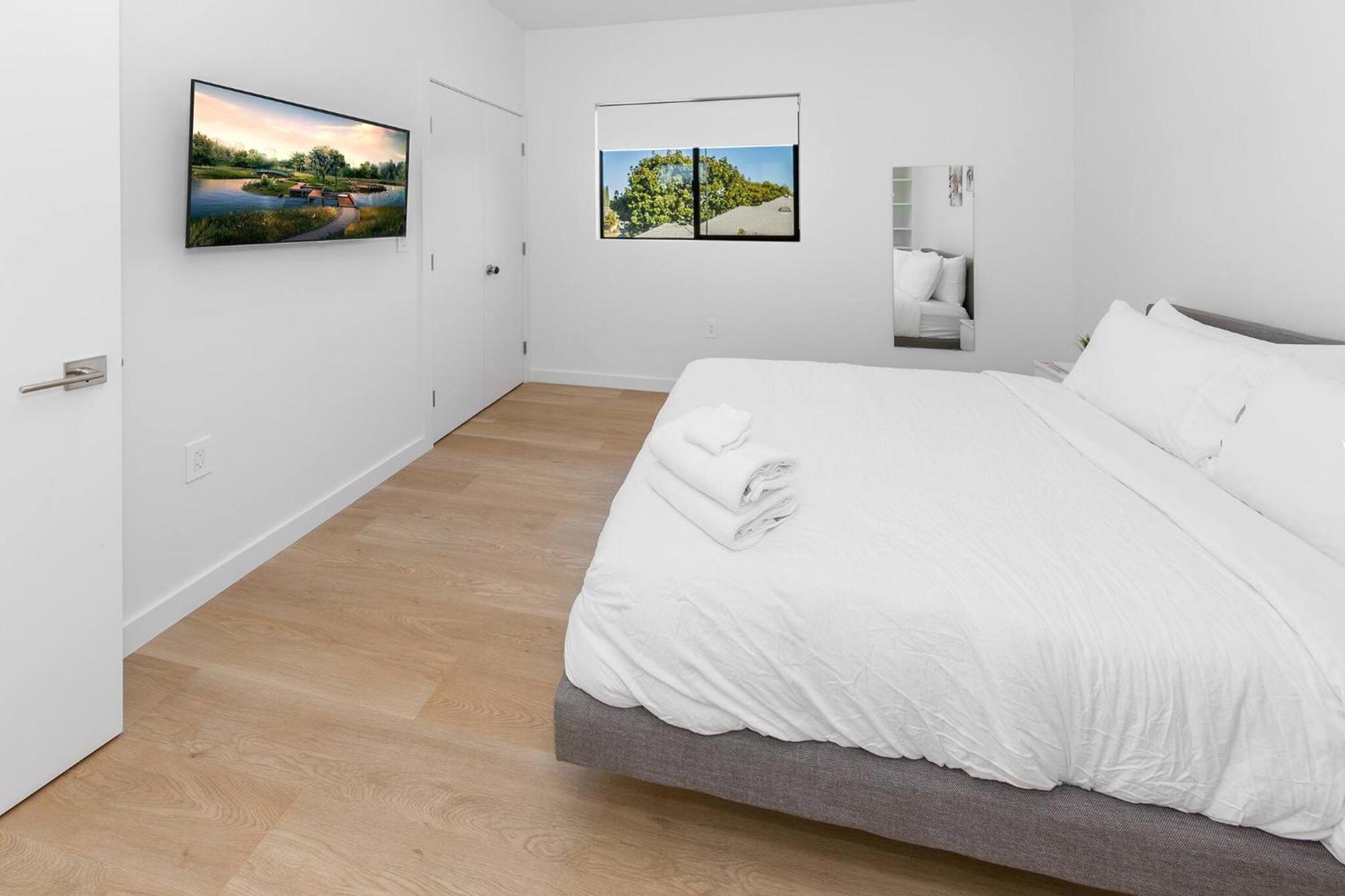 Modern 2br Back House W/ Tvs & Full Kitchen Gasthof *